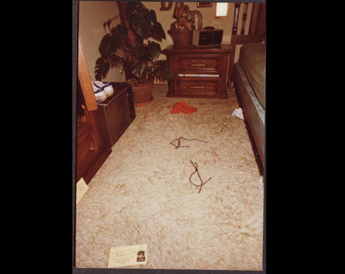 The Evidence Locker Inside The Case Of The Golden State Killer Lamag