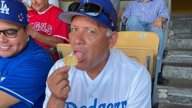 Special treats for fully-vaccinated Dodgers fans attending first