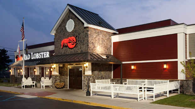 Red Lobster Exterior Nighttime
