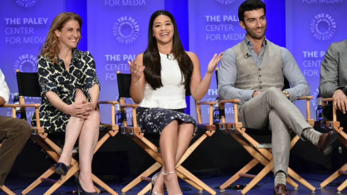 Are Things Heating up Next Season on Jane the Virgin? - LAmag