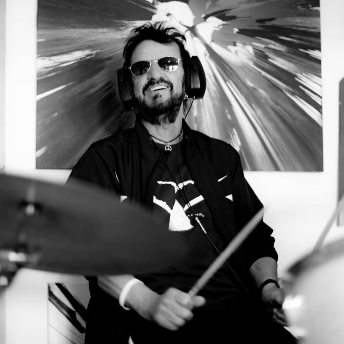 Ringo Starr Emerges From COVID-19 Lockdown With New EP