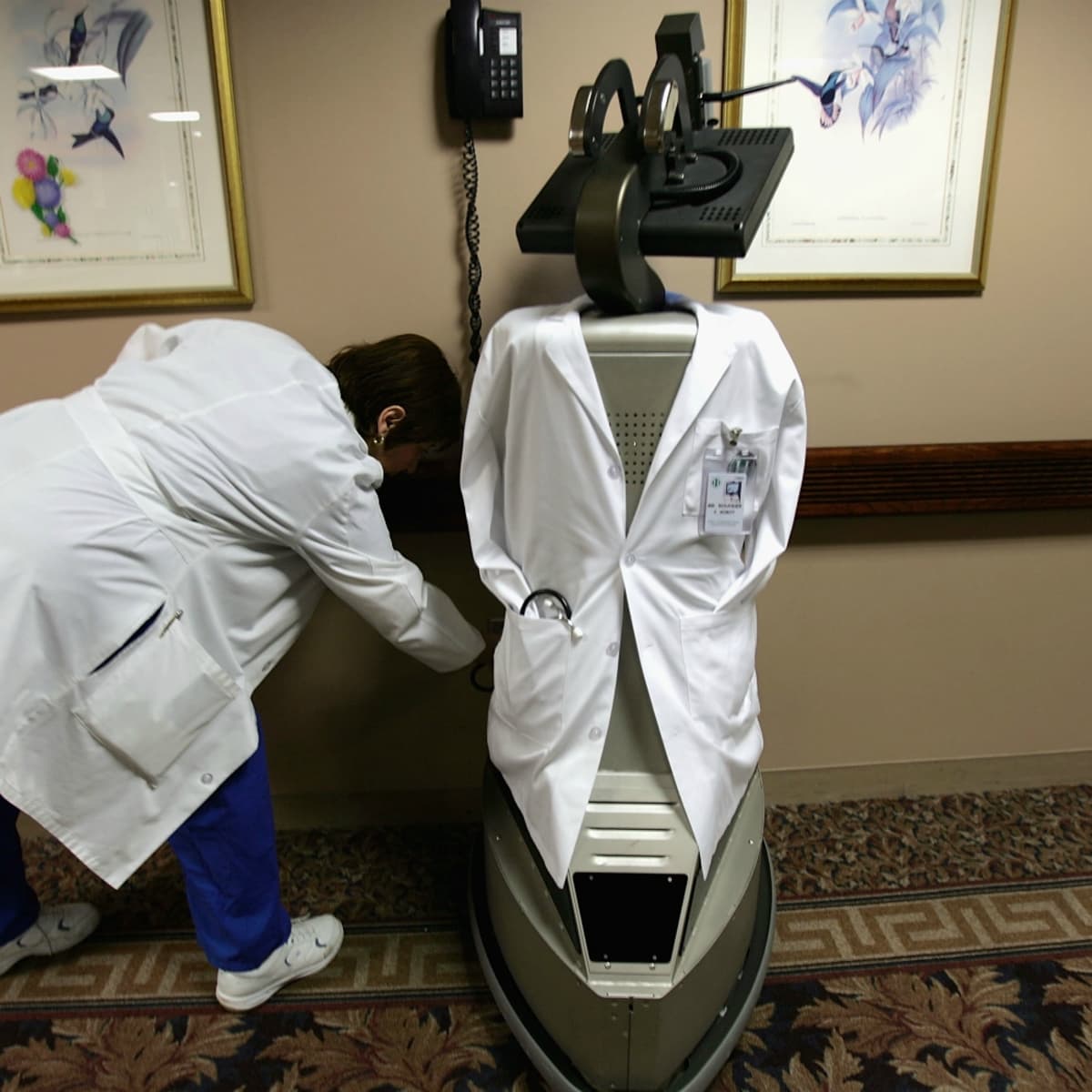 kaiser permanente robot security