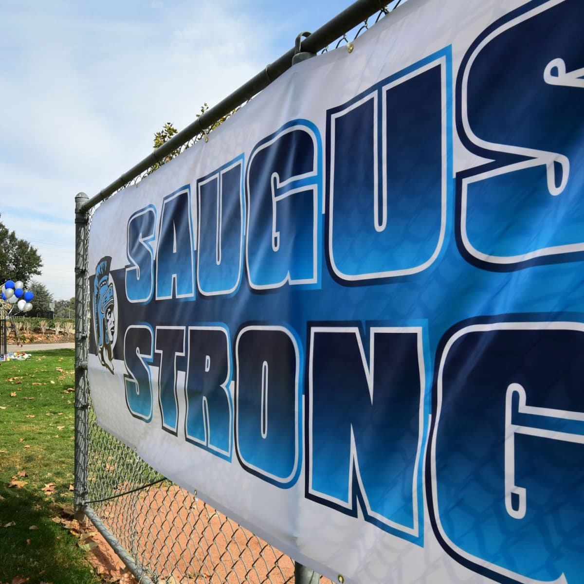 Thin Blue Line flag returns and flies before Saugus High football