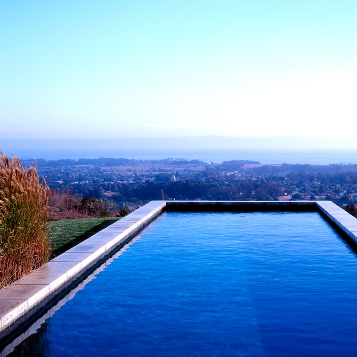 The Condor Infinity Edge Pool