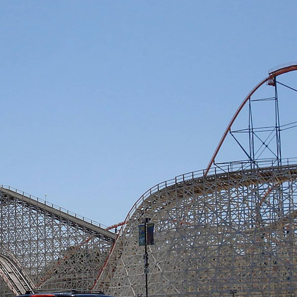 Six Flags' Colossus wood roller coaster to close Saturday - Los Angeles  Times