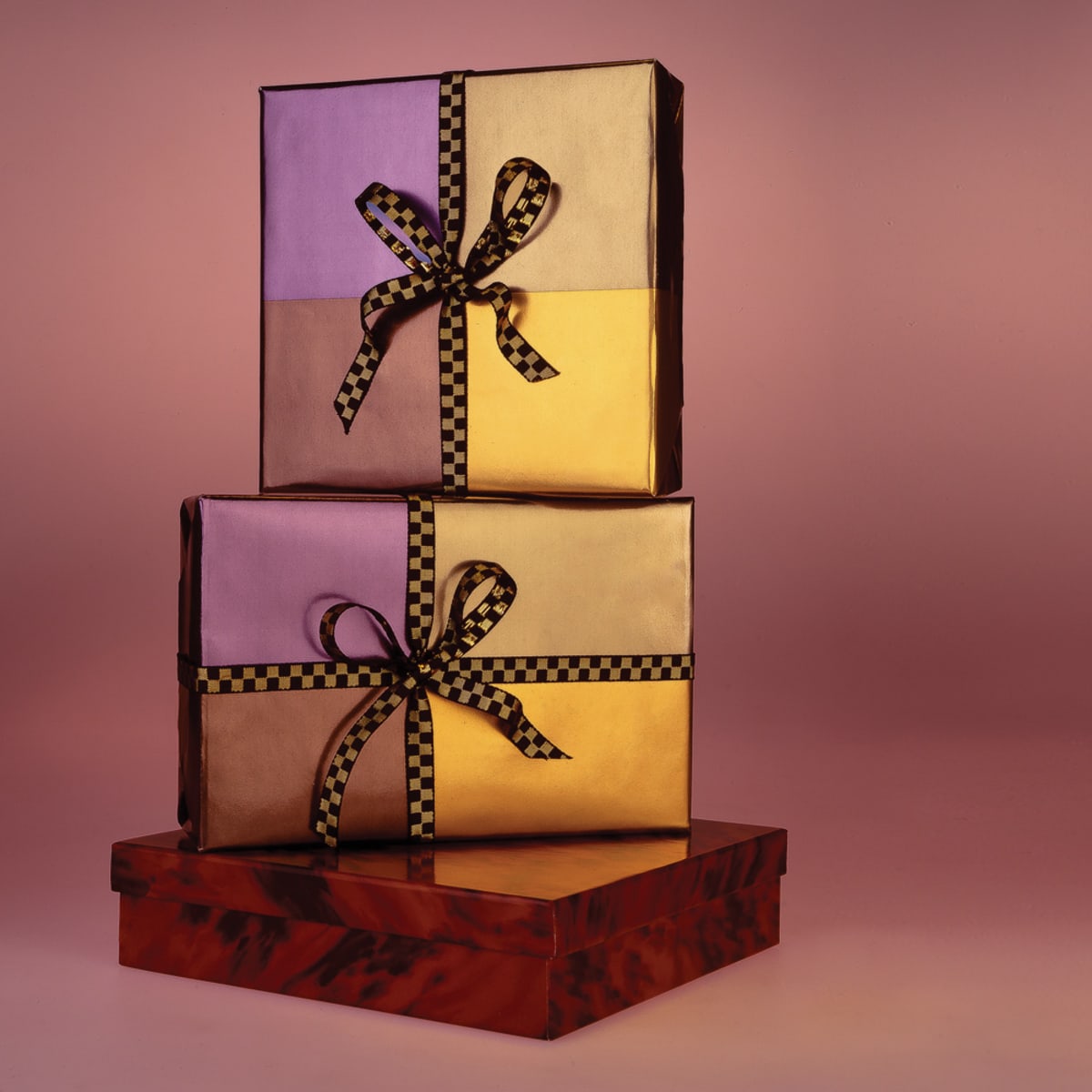 Sumptuous Treats on X: Louis Vuitton Inspired Gift Box Cake