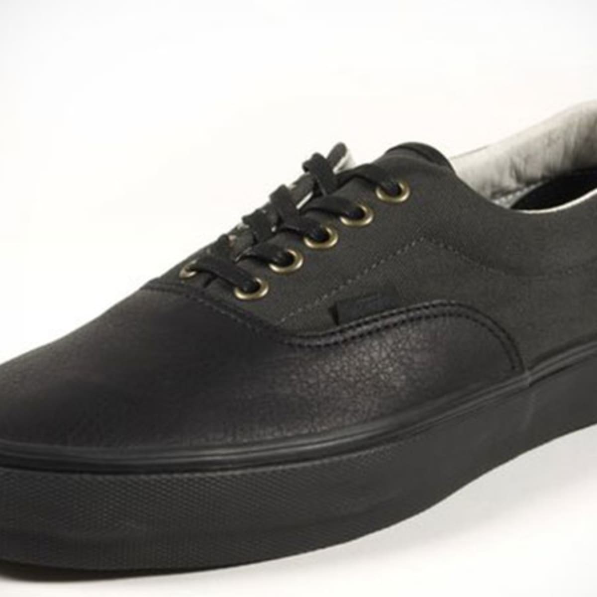 Vans del amo new arrivals mall