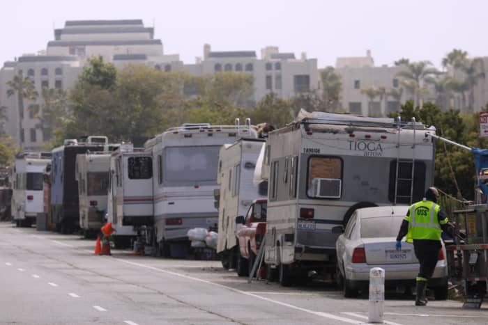 City Council Bans Overnight RV Parking on More West L.A. Streets - LAmag