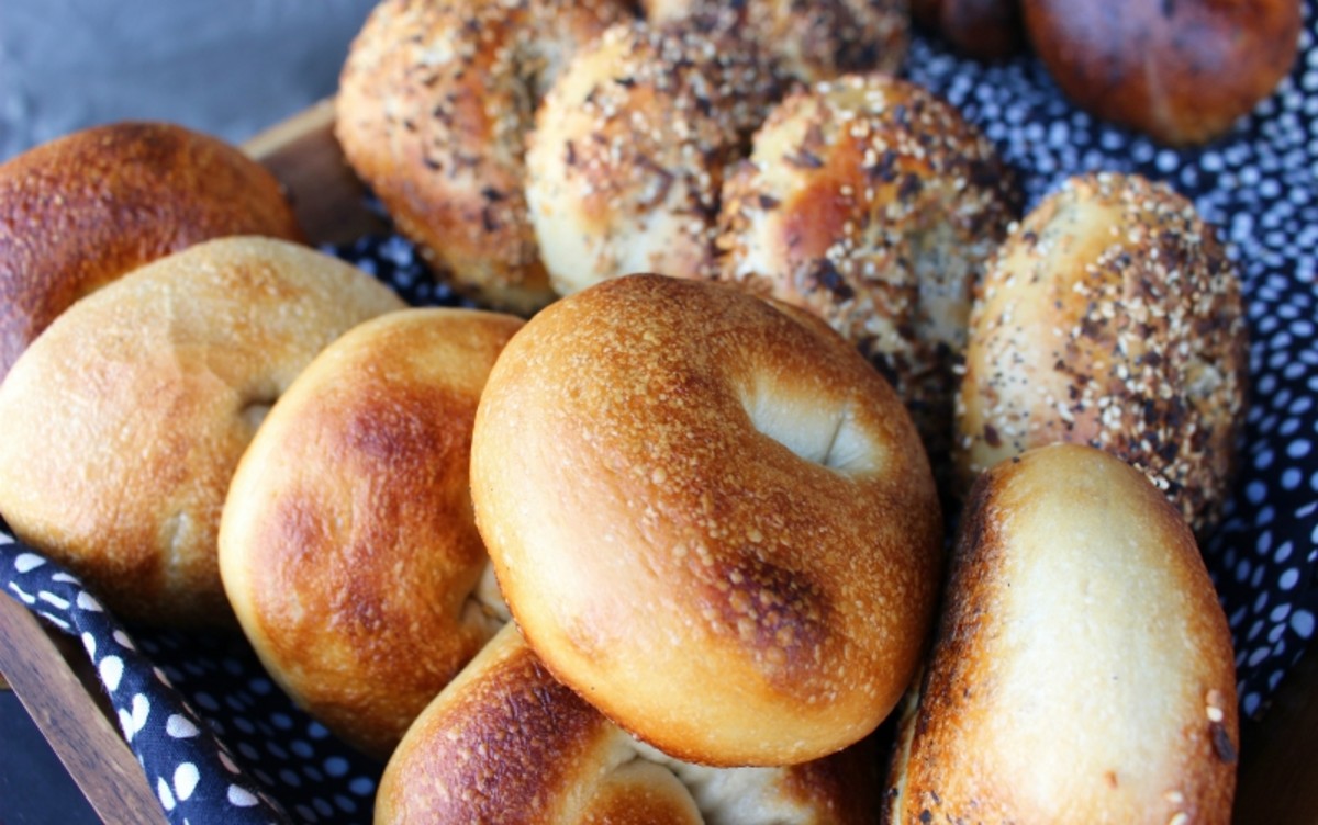 https://lamag.com/.image/t_share/MTk3NTU1NDMwMzI4MDUxMzk0/pops-bagels-tray-of-bagels-1.jpg