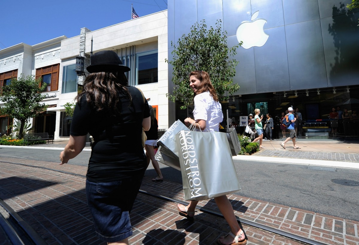 Take a look inside Apple's fancy new downtown L.A. store - Los Angeles Times