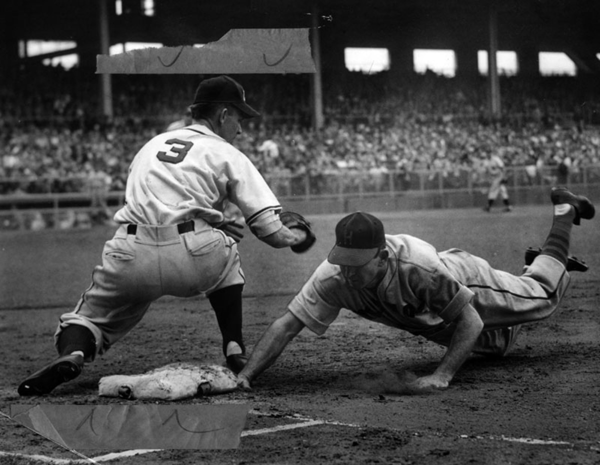 Wrigley Field – LA - This Day In Baseball