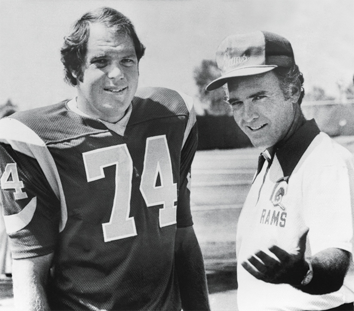 Today in Pro Football History: 1977: Joe Namath Signs with LA Rams