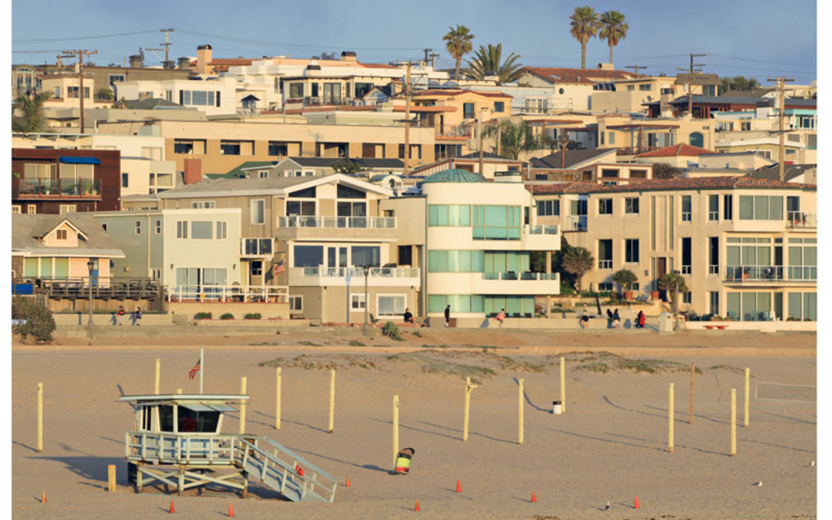 An Act of Hate Toward an African American Family in Manhattan Beach Brings  History Full Circle - LAmag