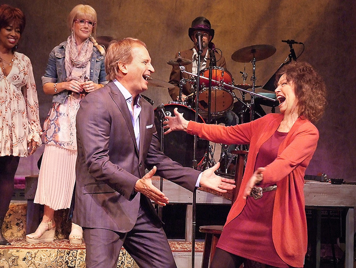 Rex Smith and Gretchen Cryer in "I'm Still Getting My Act Together"