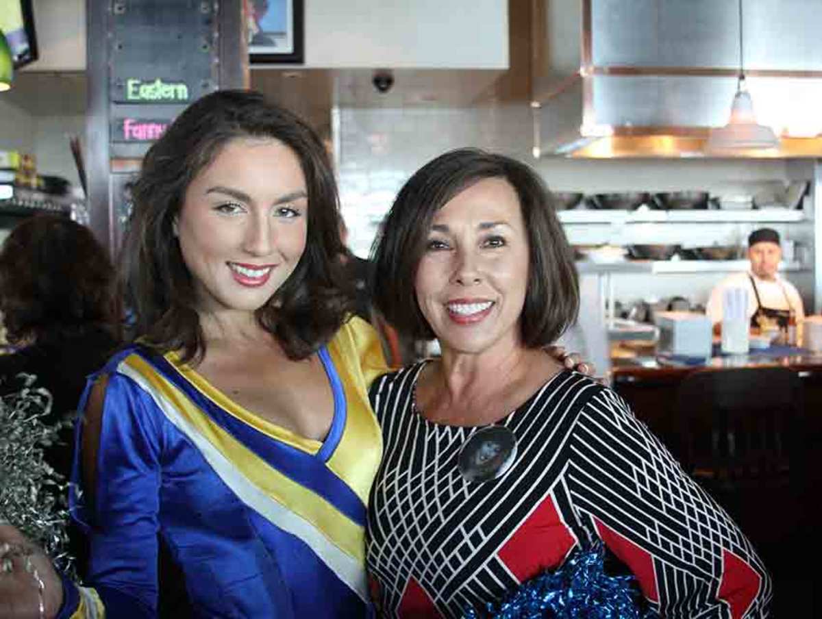 Original LA Rams Cheerleaders Re-Unite And It Feels So Good 