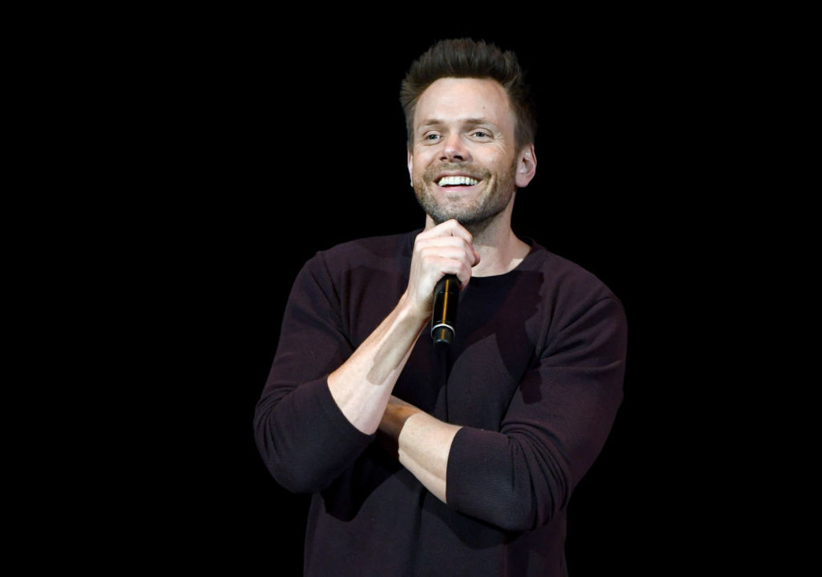 Joel McHale to Host GO Campaign's Vintage Hollywood Benefit Event ...