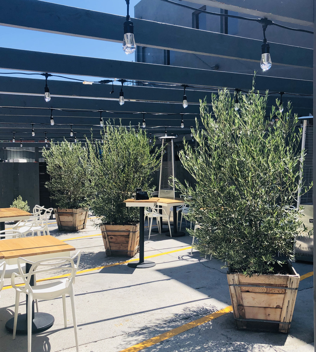 Glendale Galleria Has Turned Its Parking Garage Into An Outdoor Dining  Setup - Secret Los Angeles