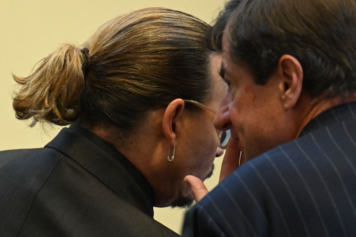 Depp Trial: Flacks for Johnny and Amber Get Nasty Outside Court LAmag