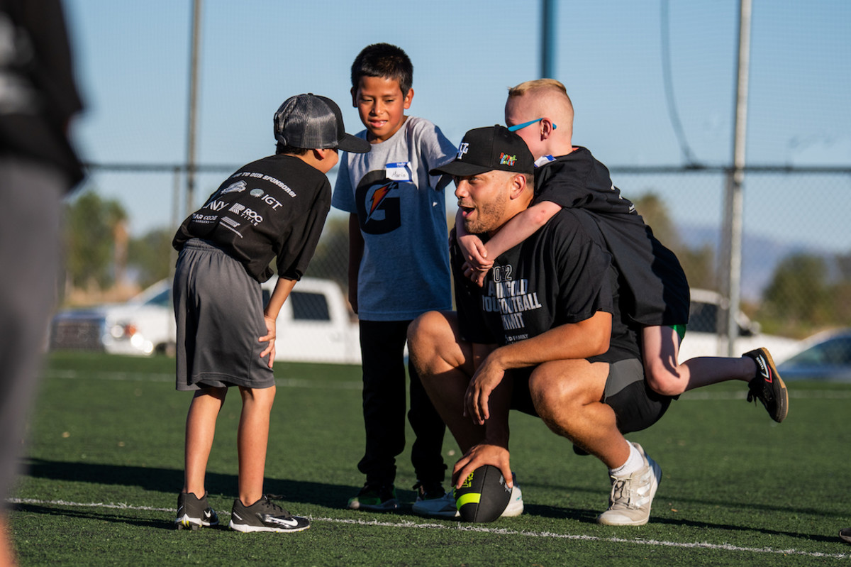 Las Vegas Raiders - Happy birthday, Alec Ingold 