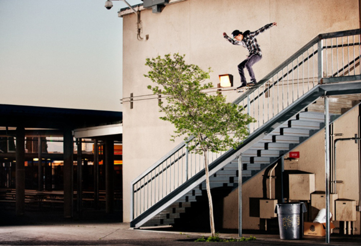 Hollywood Highschool - 16 Stair Skate Spot