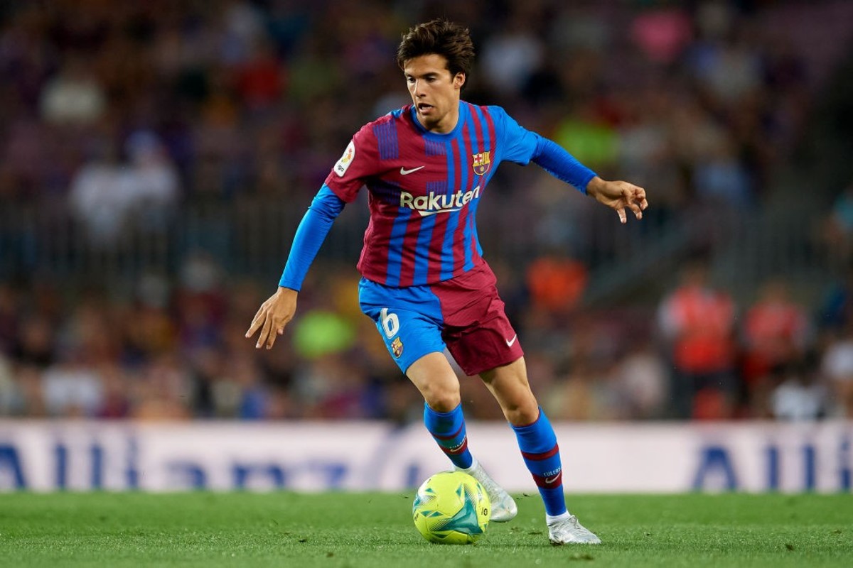Spanish Soccer Prodigy Riqui Puig Signs With L.A. Galaxy - LAmag - Culture,  Food, Fashion, News & Los Angeles