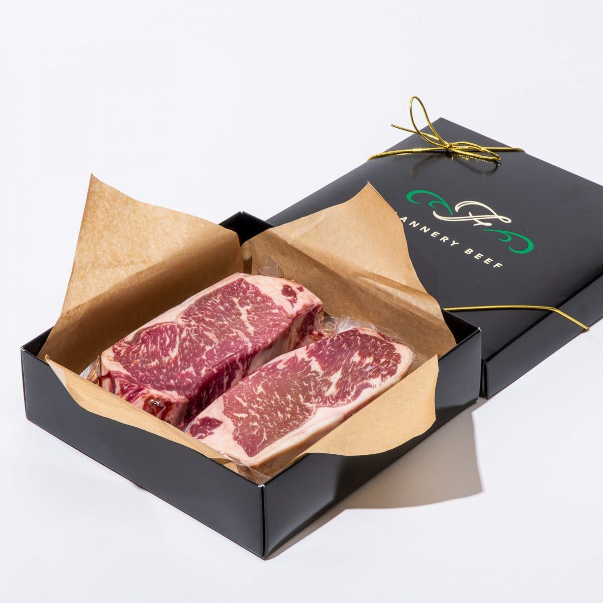 https://lamag.com/.image/t_share/MTk3NTU2NDU5NTA4NjA2NjU4/california-reserve-new-york-steaks-gift-box2ac1b5dd138c87e7914f96310bf3bcd3-2.jpg