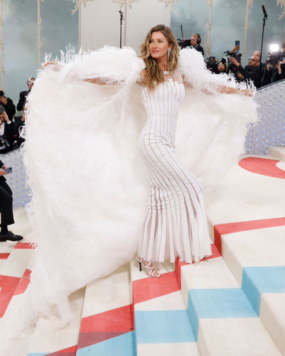 7 of the most iconic Chanel couture wedding dresses we've seen