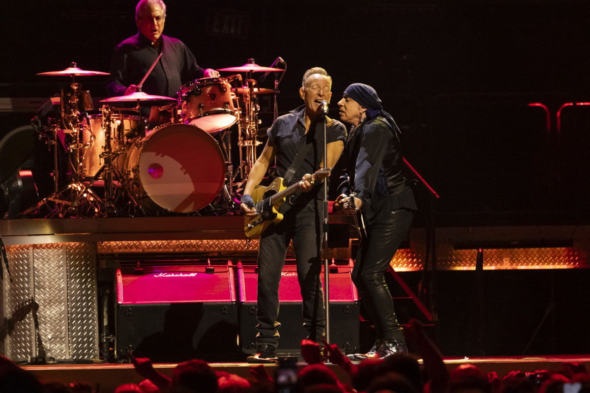 Bruce Springsteen Los Angeles Concerts Draw Hollywood Stars - LAmag