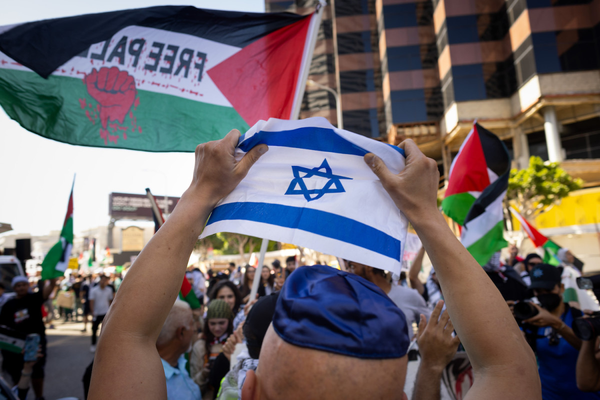以色列-哈马斯战争如何影响犹太和穆斯林社群